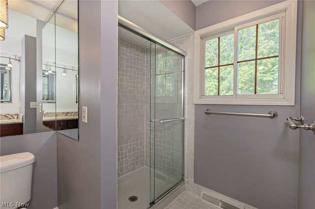 1834 Coes Post Run, Westlake, OH 44145