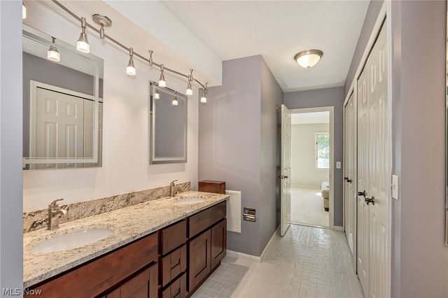 1834 Coes Post Run, Westlake, OH 44145