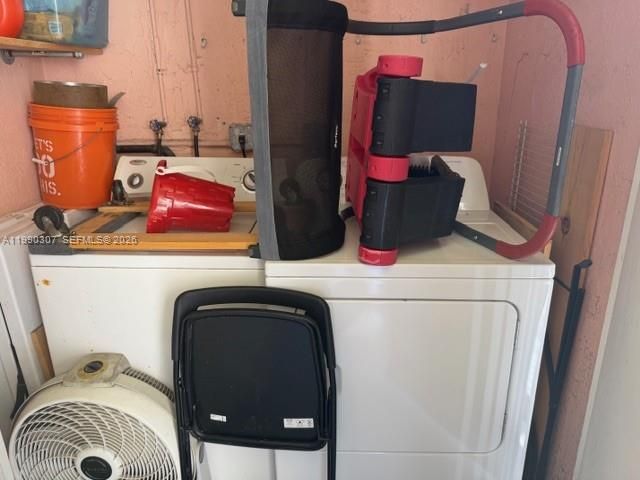 18820 NW 57th Ave 204, Hialeah, FL 33015