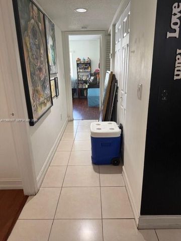 18820 NW 57th Ave 204, Hialeah, FL 33015