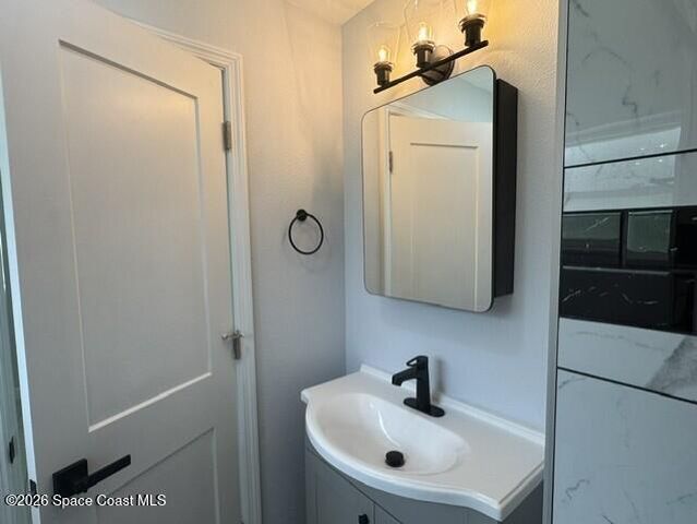 2137 Canterbury Lane, Melbourne, FL 32935