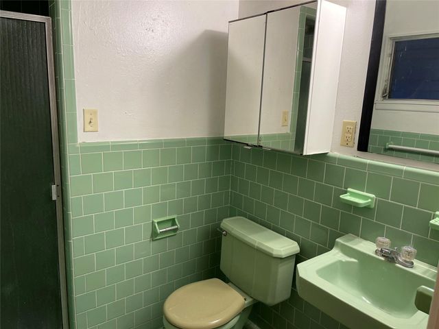 5122 S Jackwood Street, Houston, TX 77096