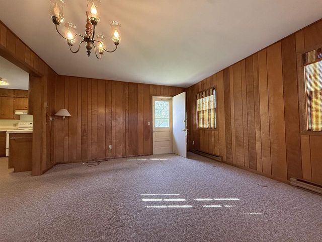 1040 N Sumac Drive, Janesville, WI 53545