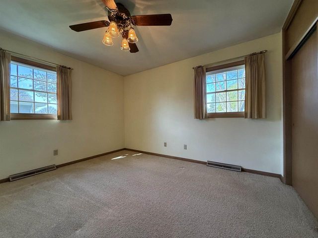 1040 N Sumac Drive, Janesville, WI 53545