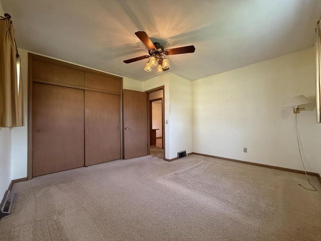 1040 N Sumac Drive, Janesville, WI 53545