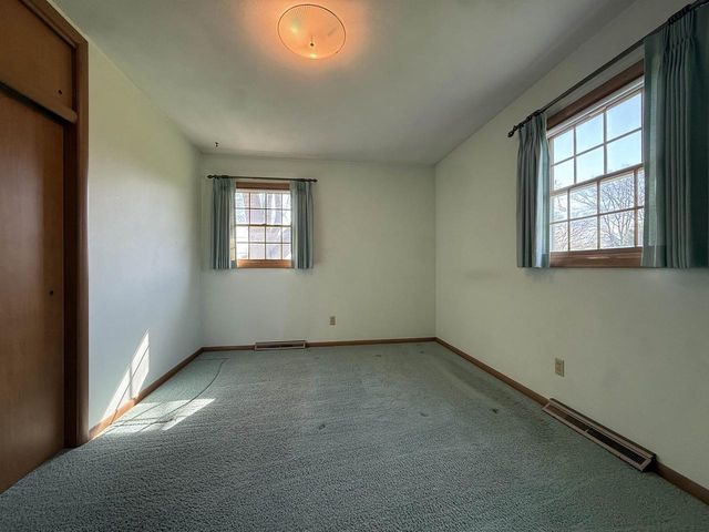 1040 N Sumac Drive, Janesville, WI 53545