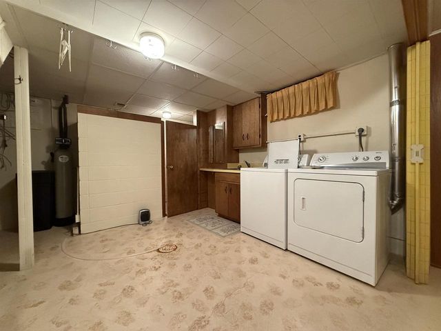 1040 N Sumac Drive, Janesville, WI 53545