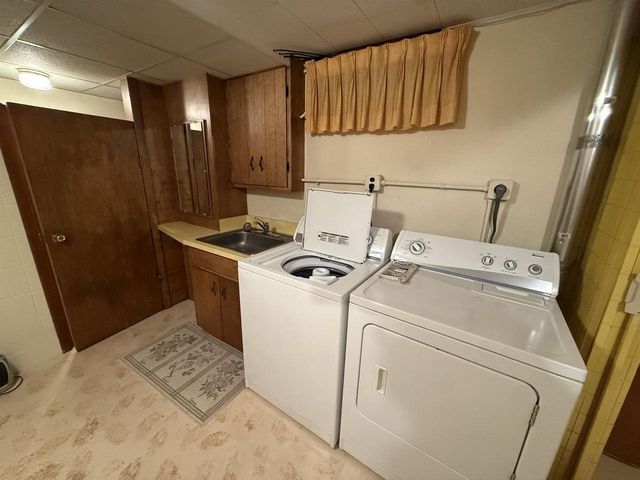 1040 N Sumac Drive, Janesville, WI 53545