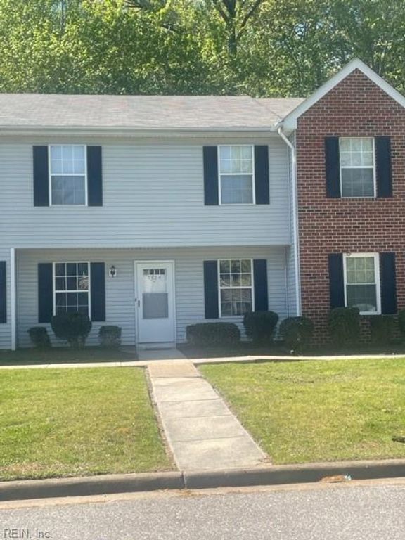 3524 Clover Meadows DR, Chesapeake, VA 23321