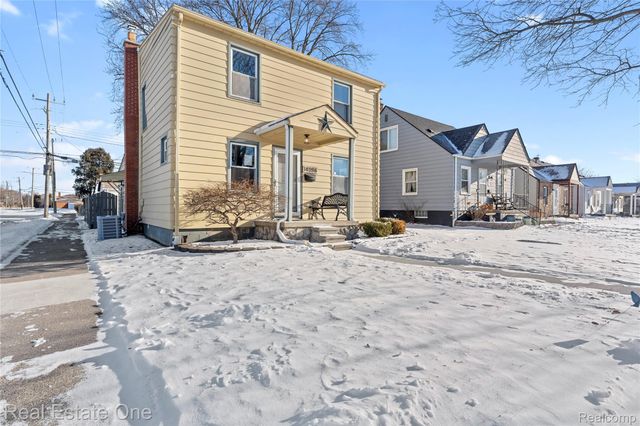 14996 Paris Street, Allen Park, MI 48101