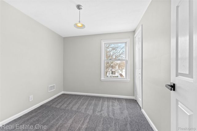 14996 Paris Street, Allen Park, MI 48101