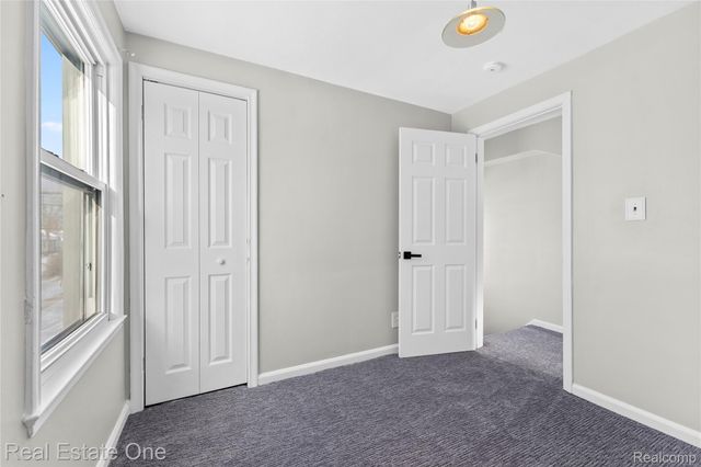 14996 Paris Street, Allen Park, MI 48101