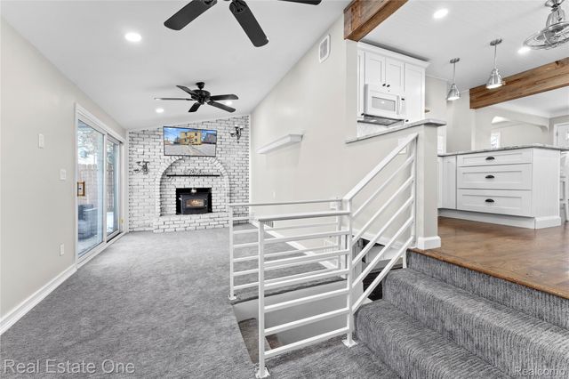 14996 Paris Street, Allen Park, MI 48101