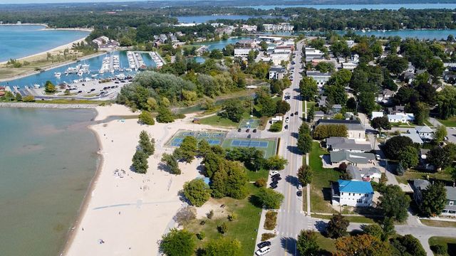 503 W Second Street, Elk Rapids Twp, MI 49629