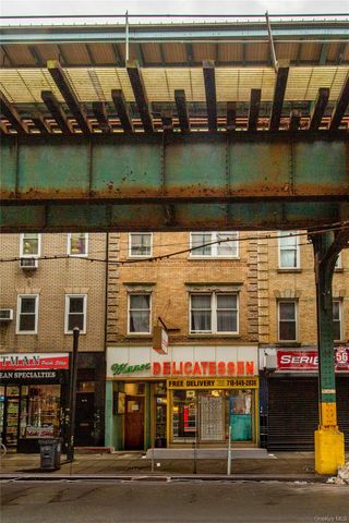 94-12 Jamaica Avenue, Woodhaven, NY 11421