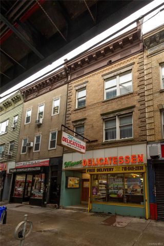 94-12 Jamaica Avenue, Woodhaven, NY 11421
