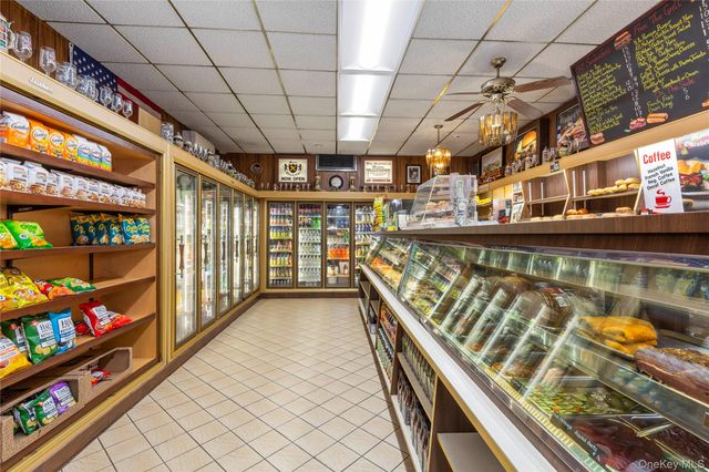 94-12 Jamaica Avenue, Woodhaven, NY 11421