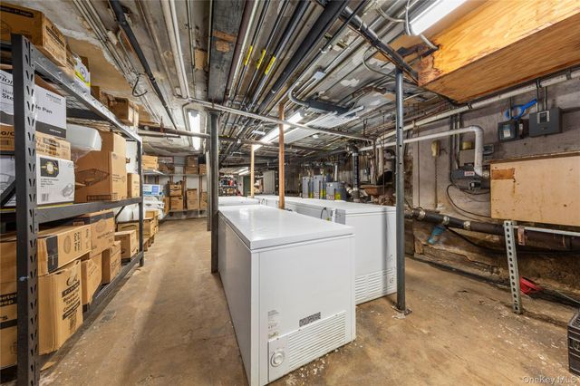 94-12 Jamaica Avenue, Woodhaven, NY 11421