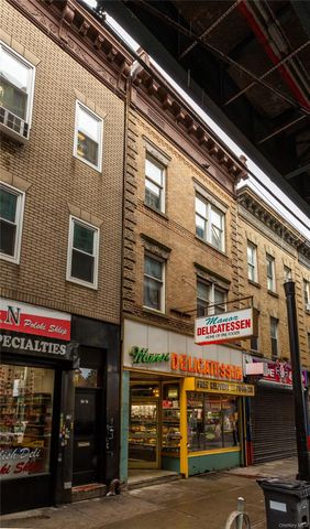 94-12 Jamaica Avenue, Woodhaven, NY 11421