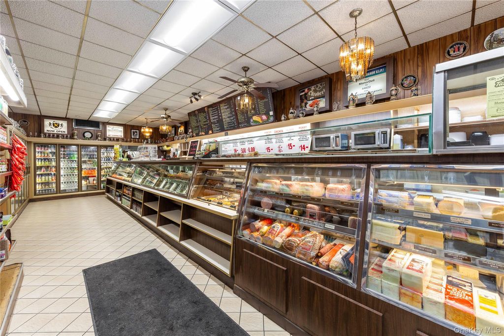 94-12 Jamaica Avenue, Woodhaven, NY 11421