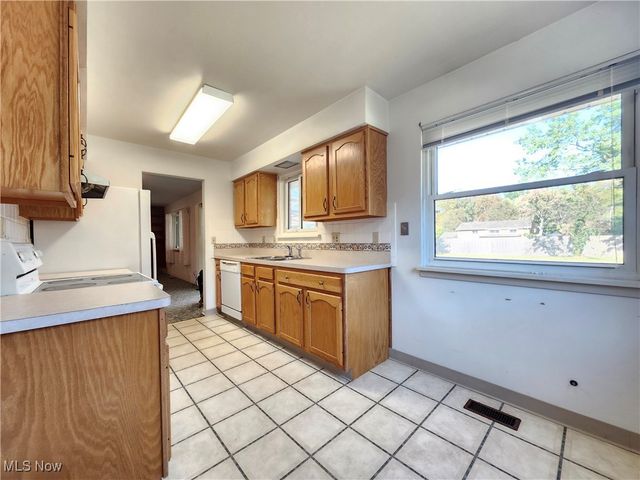 81 Fairfield Road, Painesville, OH 44077