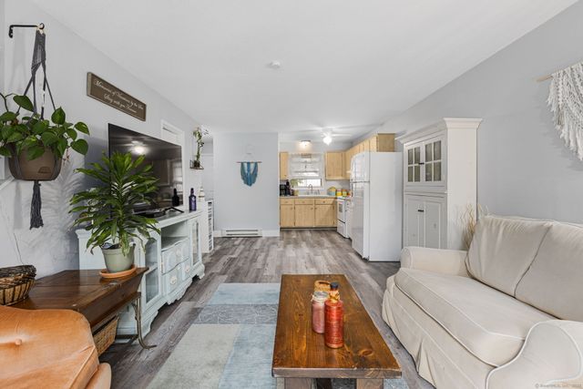 48 Athol Street 48, Killingly, CT 06239