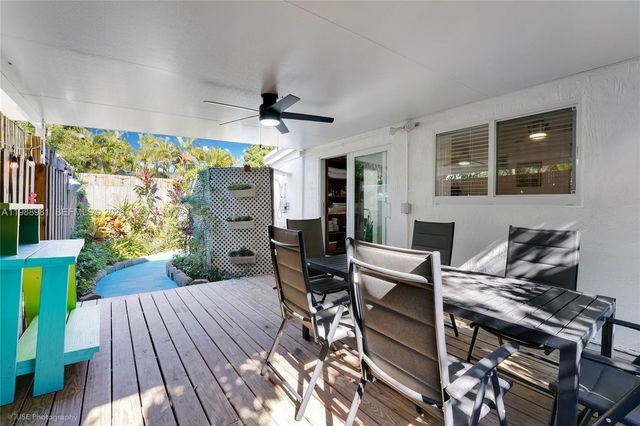 212 SW 1st Ave, Hallandale Beach, FL 33009