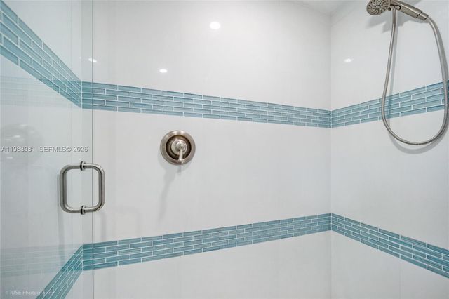 212 SW 1st Ave, Hallandale Beach, FL 33009