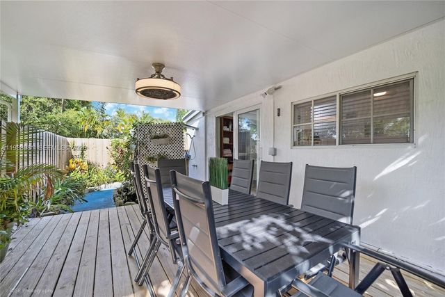 212 SW 1st Ave, Hallandale Beach, FL 33009