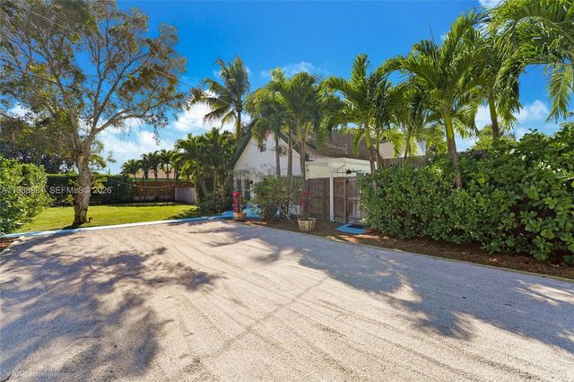 212 SW 1st Ave, Hallandale Beach, FL 33009