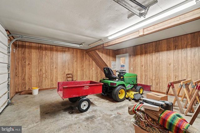 885 MOUNT WILSON RD, Lebanon, PA 17042