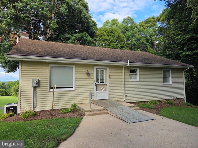 885 MOUNT WILSON RD, Lebanon, PA 17042