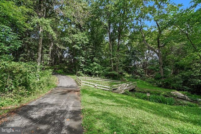 885 MOUNT WILSON RD, Lebanon, PA 17042
