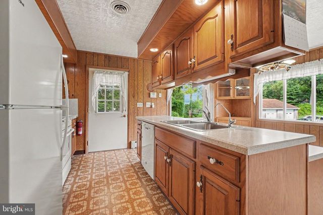 885 MOUNT WILSON RD, Lebanon, PA 17042