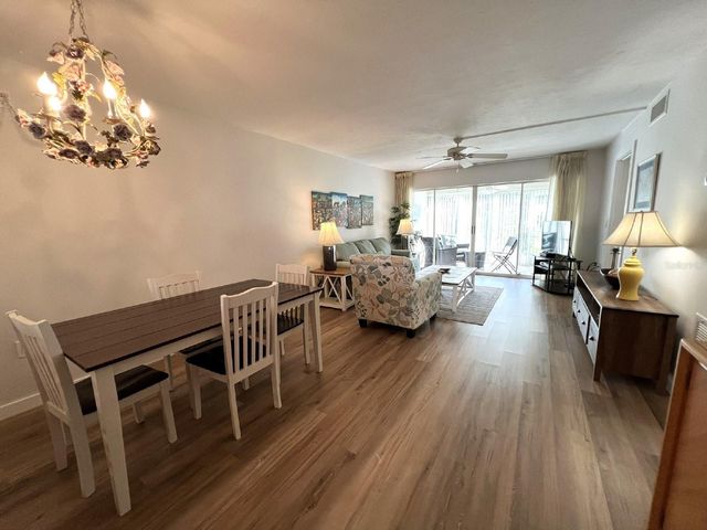 5205 WEDGEWOOD LN 15, Sarasota, FL 34235