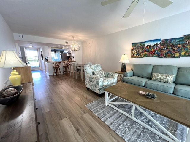5205 WEDGEWOOD LN 15, Sarasota, FL 34235