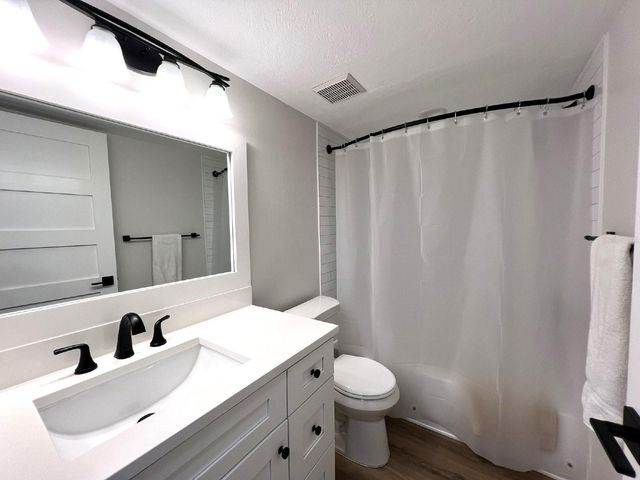 5205 WEDGEWOOD LN 15, Sarasota, FL 34235