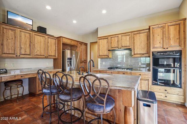 7460 E GOLDEN EAGLE Circle, Gold Canyon, AZ 85118