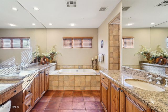 7460 E GOLDEN EAGLE Circle, Gold Canyon, AZ 85118