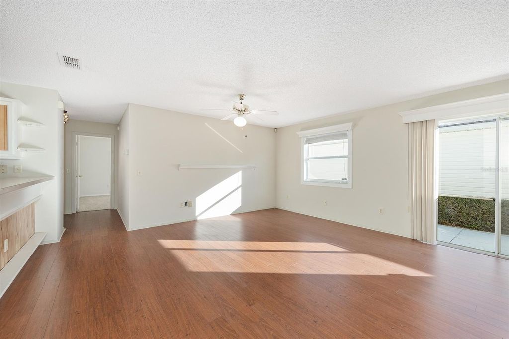 Image 13 of property listing at 3245 RIVERTON ROAD, The Villages, FL 32162