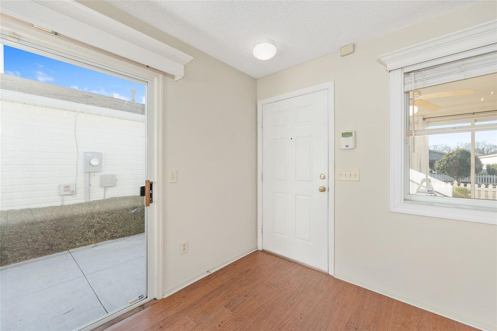 Image 9 of property listing at 3245 RIVERTON ROAD, The Villages, FL 32162