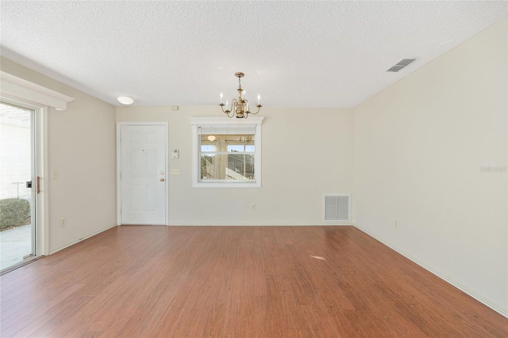 Image 10 of property listing at 3245 RIVERTON ROAD, The Villages, FL 32162