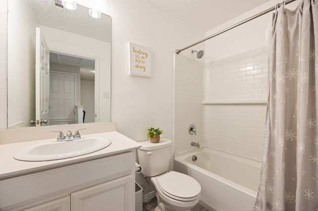 1614 Petrolia Drive, Forney, TX 75126