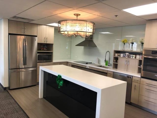 2 Victory Road 6, Lynn, MA 01902