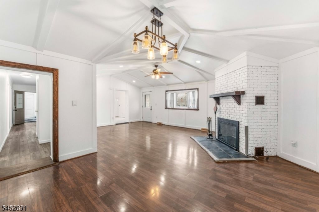 28 Butler St, Clifton City, NJ 07011 — photo 3