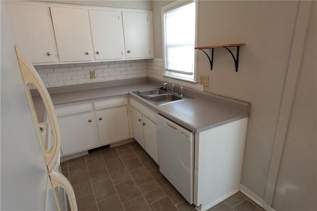 503 W Colonel Drive, Independence, MO 64050