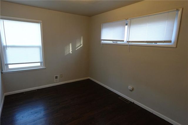 503 W Colonel Drive, Independence, MO 64050