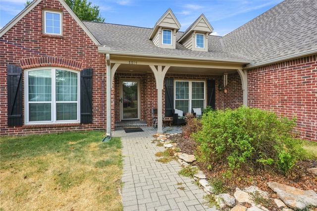 8814 N 131st East Avenue, Owasso, OK 74055