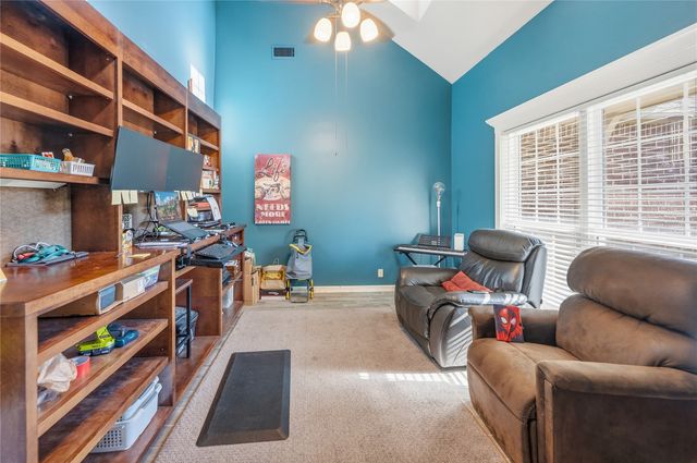 8814 N 131st East Avenue, Owasso, OK 74055