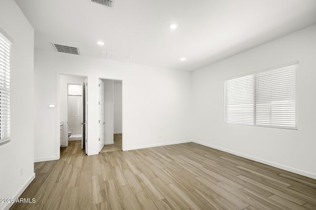 25681 N 174TH Avenue, Surprise, AZ 85387
